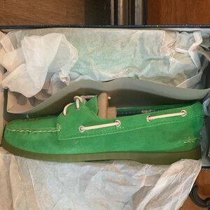 Sperry green size 9 brand new never worn